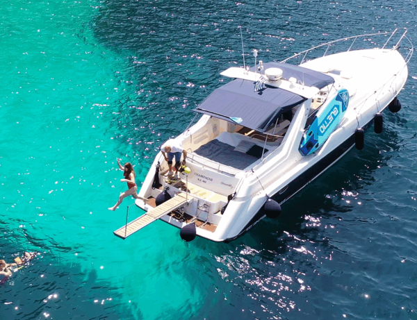 Lefkada CRUISES